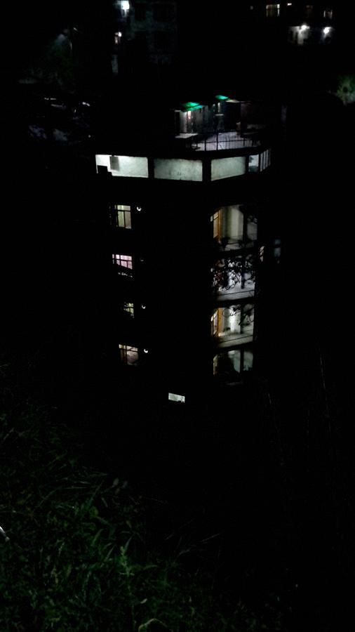 Royal View Hotell Shimla Exteriör bild